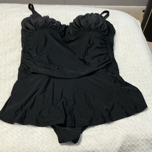 Tropical Escape Black Ruffled One-Piece Swimdress Sz 26. 0934